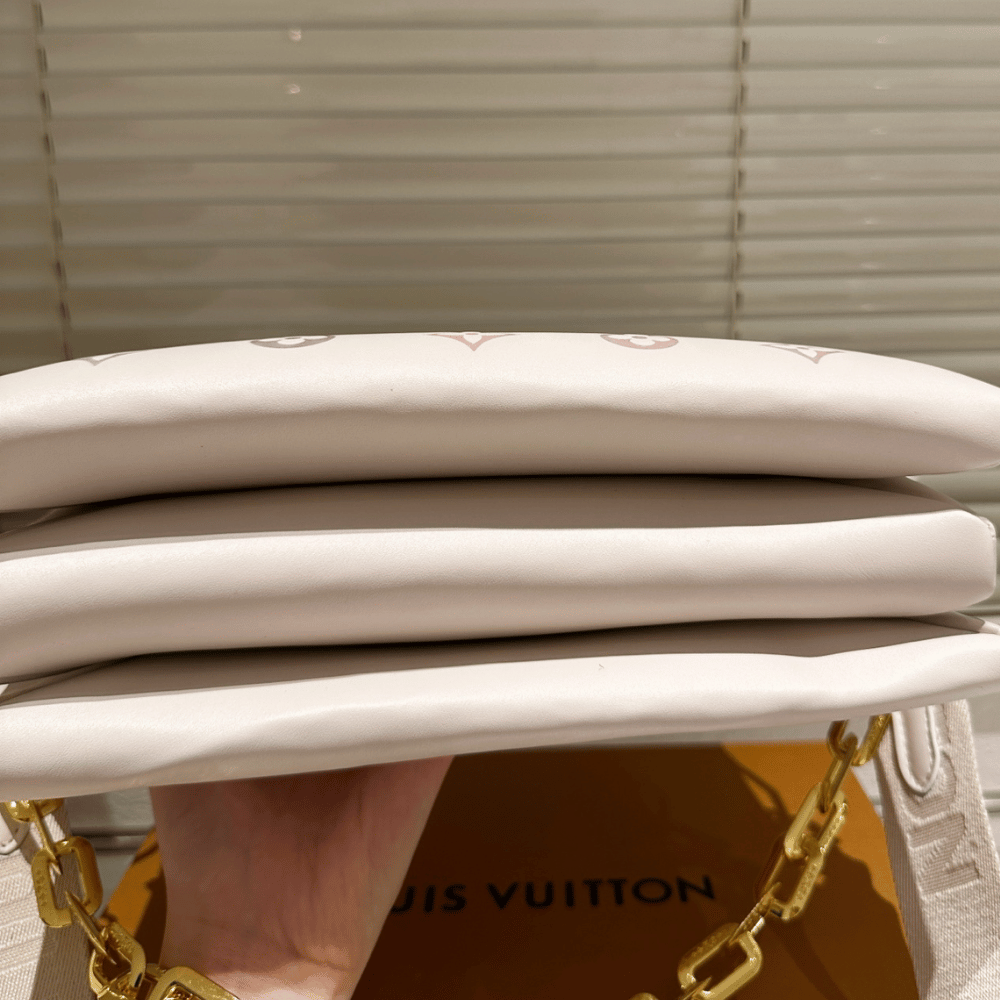 Louis Vuitton Coussin PM Dream Cream 10.2-Inch M25507