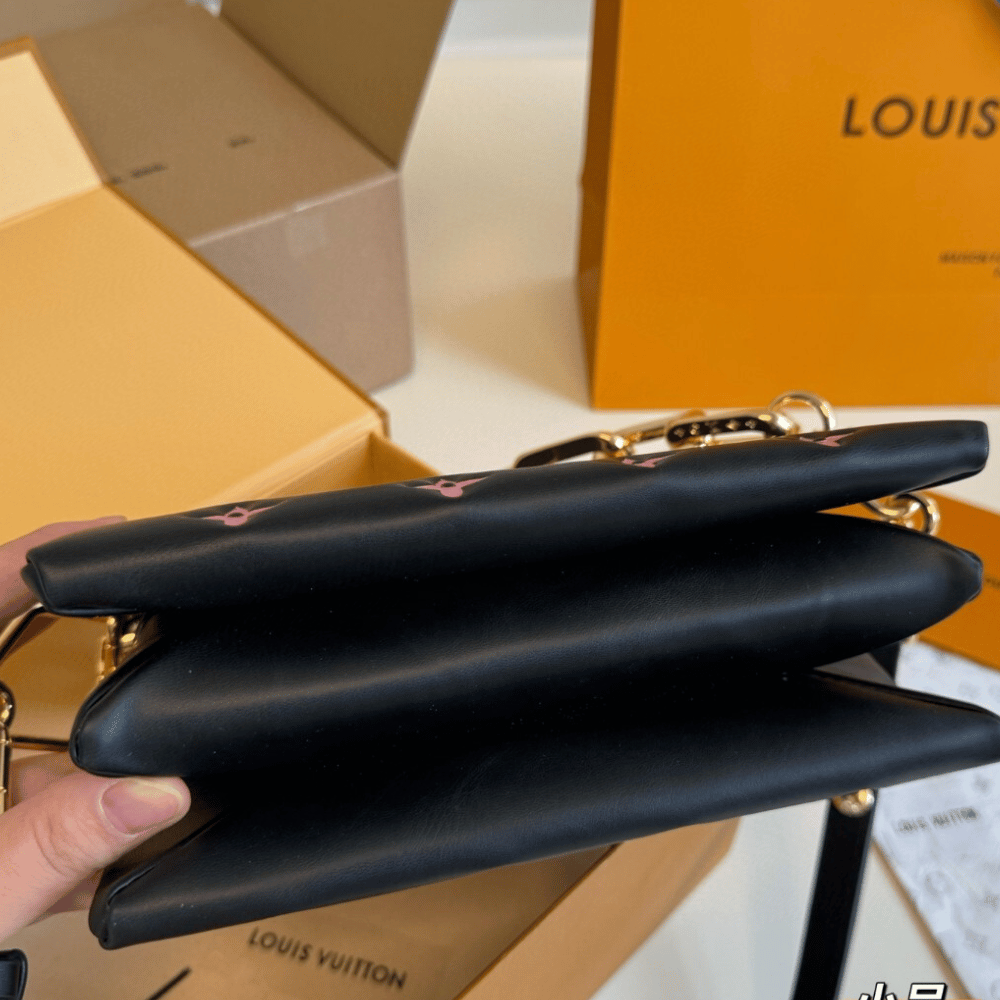 Louis Vuitton Coussin BB Black 8.3 Inches M12160