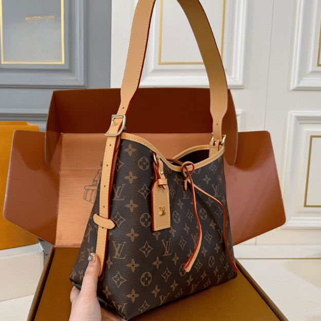 Louis Vuitton Carryall PM Monogram 11.4 Inches M46203