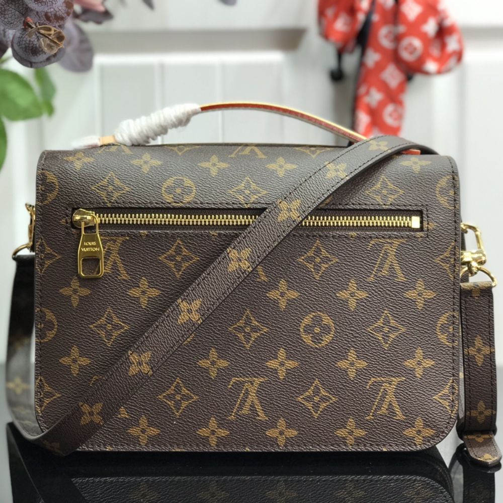 Louis Vuitton Monogram Canvas Pochette Métis Brown 9.8 Inches M44875