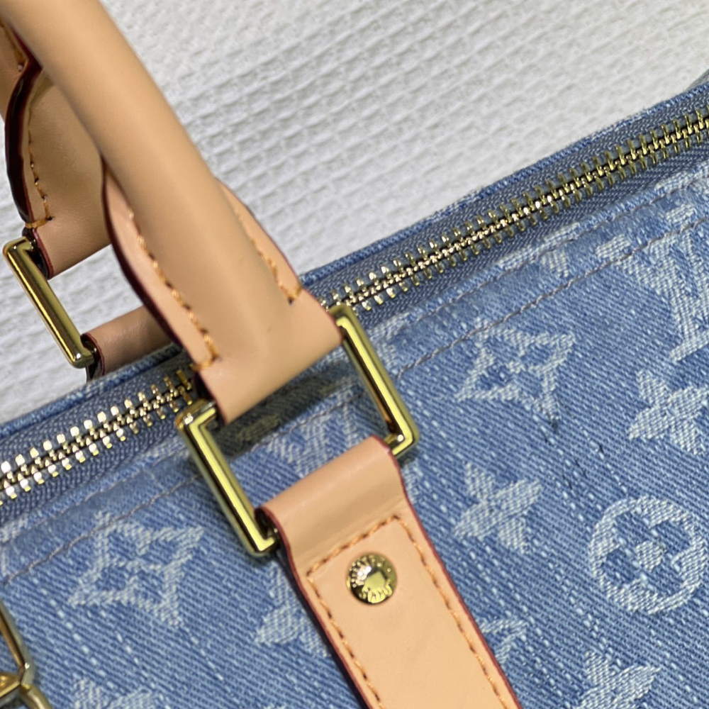 Louis Vuitton Keepall Bandoulière 50 Blue 19.7 Inches M25334