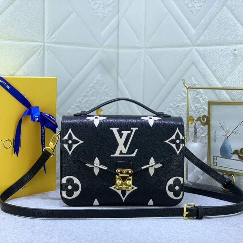 Louis Vuitton Pochette Métis Bag Black 9.8 Inches M45773