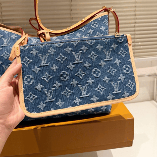 Louis Vuitton Carryall Denim Blue Bag 15.3-Inch