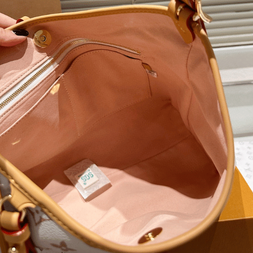 Louis Vuitton Carryall PM Monogram White Brown 11.4 Inches
