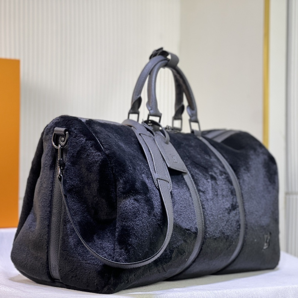 Louis Vuitton Puffy Shearling Keepall Bandoulière 50 Black 19.7 Inches M23108