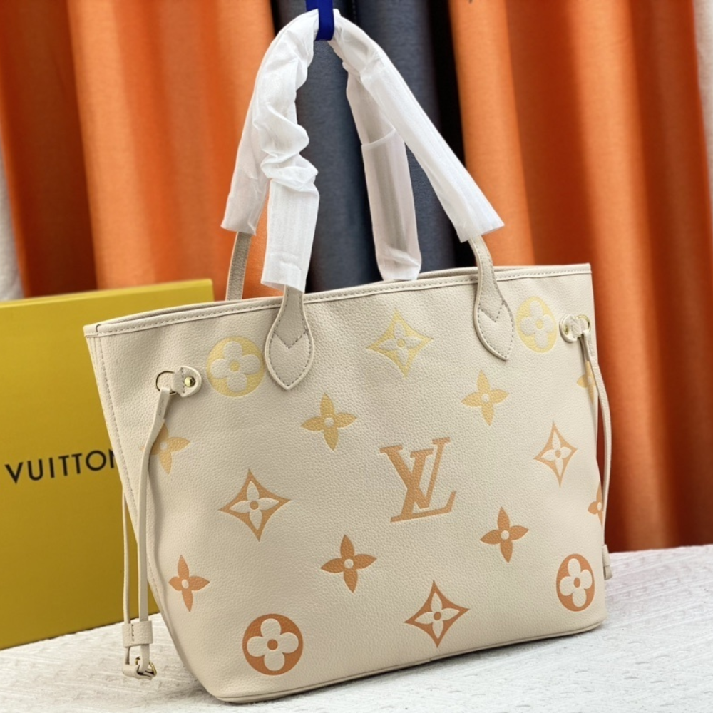 Louis Vuitton Neverfull Monogram MM Gradient Beige 12.2 Inches M46516